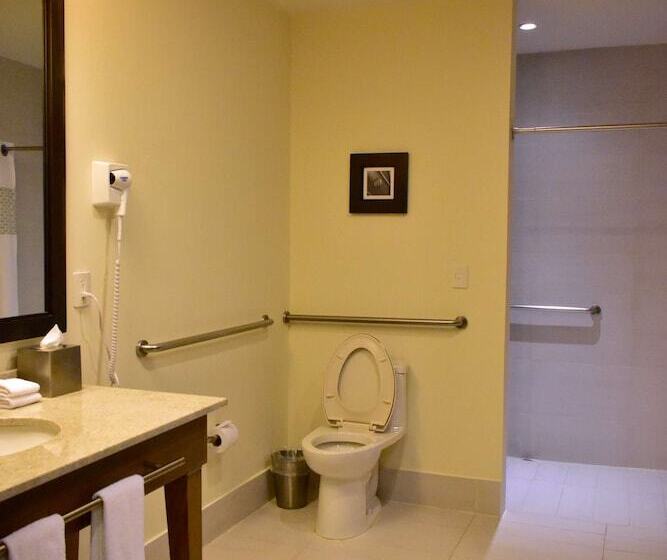 בית מלון כפרי Hampton Inn By Hilton Ciudad Del Carmen Campeche