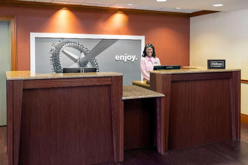 هتل Hampton Inn Springfield South Enfield