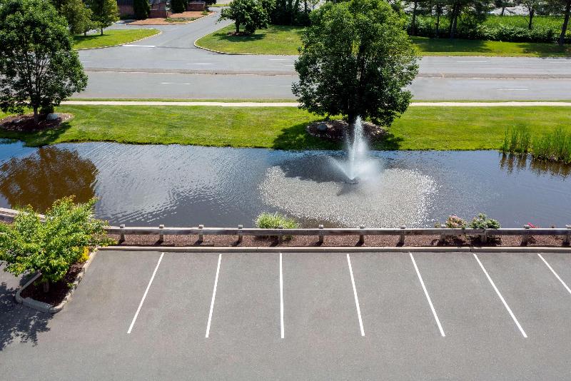 هتل Hampton Inn Springfield South Enfield