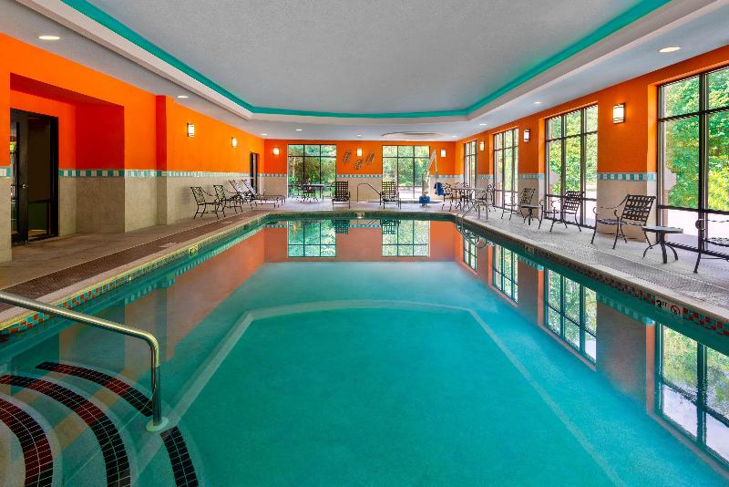 هتل Hampton Inn Springfield South Enfield