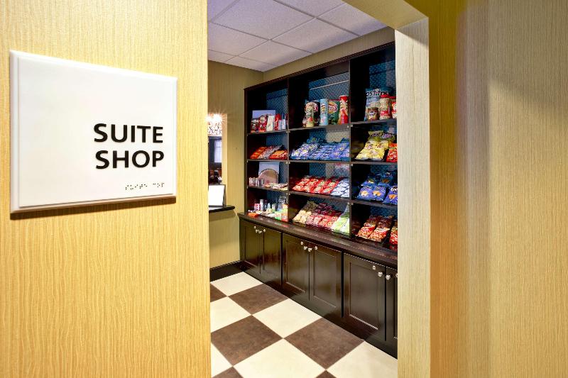 هتل Hampton Inn Ft. Wayne/dupont Road