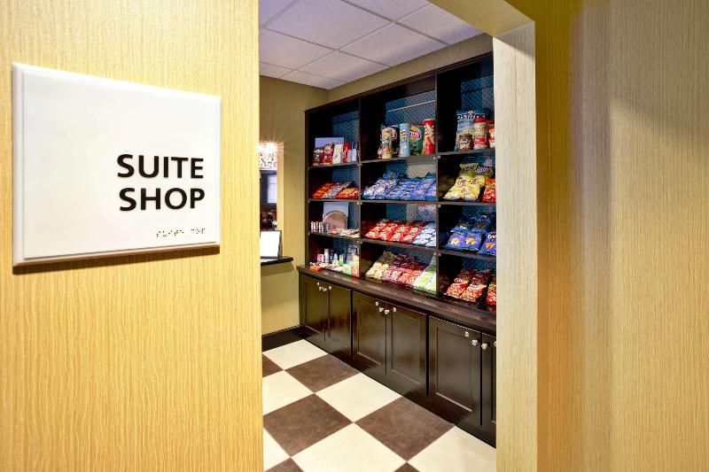 هتل Hampton Inn Ft. Wayne/dupont Road