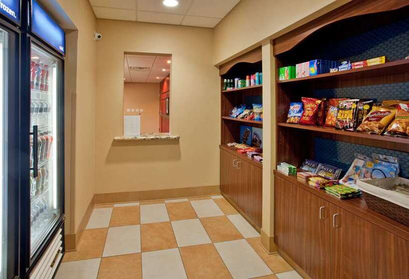 فندق Hampton Inn & Suites Aberdeen