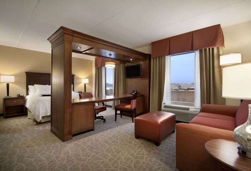 בית מלון כפרי Hampton Inn & Suites Charles Town