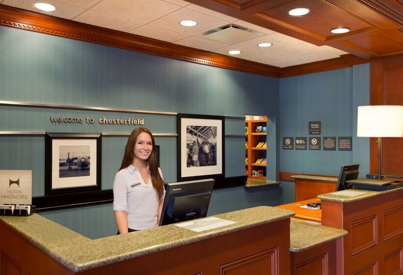 Отель Hampton Inn & Suites Detroit/chesterfield Township