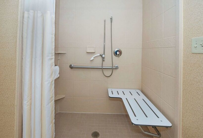 בית מלון כפרי Hilton Garden Inn Columbia Northeast