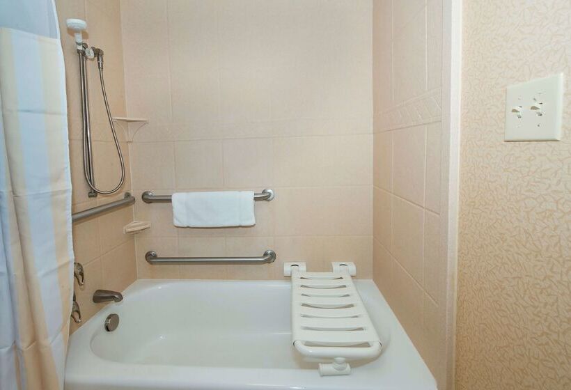 هتل Hilton Garden Inn Columbia Northeast