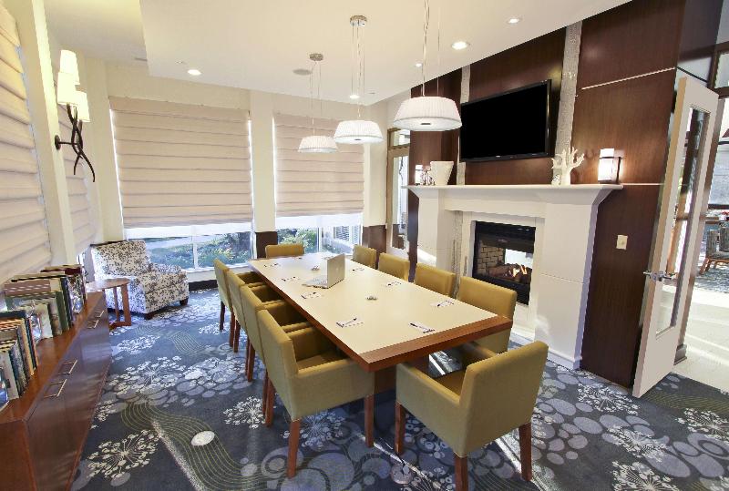 בית מלון כפרי Hilton Garden Inn Covington