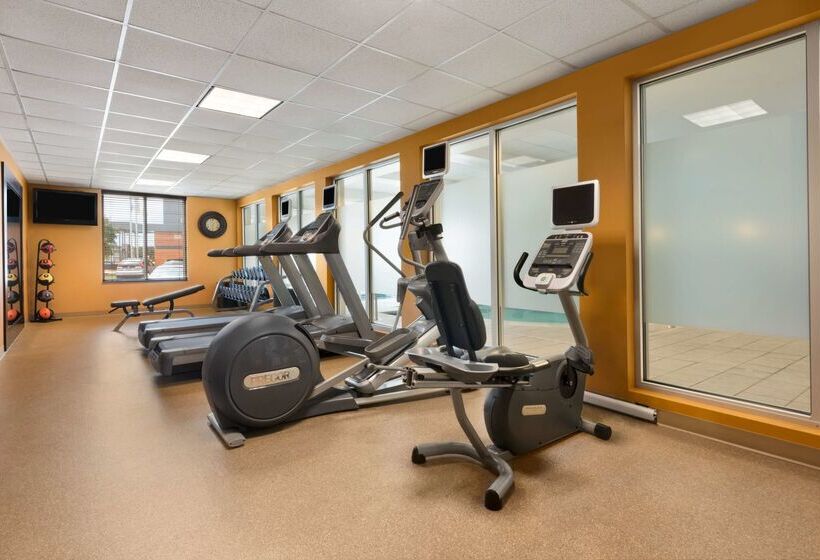 Отель Hilton Garden Inn Dulles North