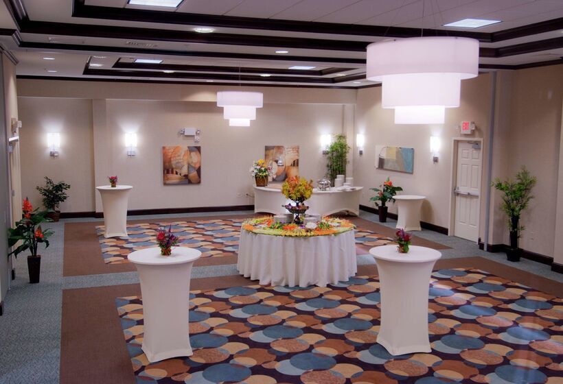 Отель Hilton Garden Inn Dulles North