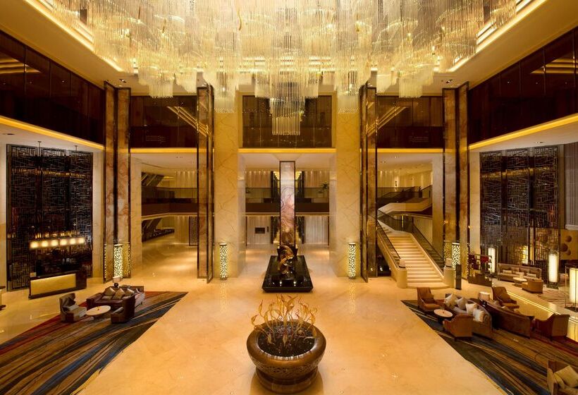 Отель Hilton Zhongshan Downtown