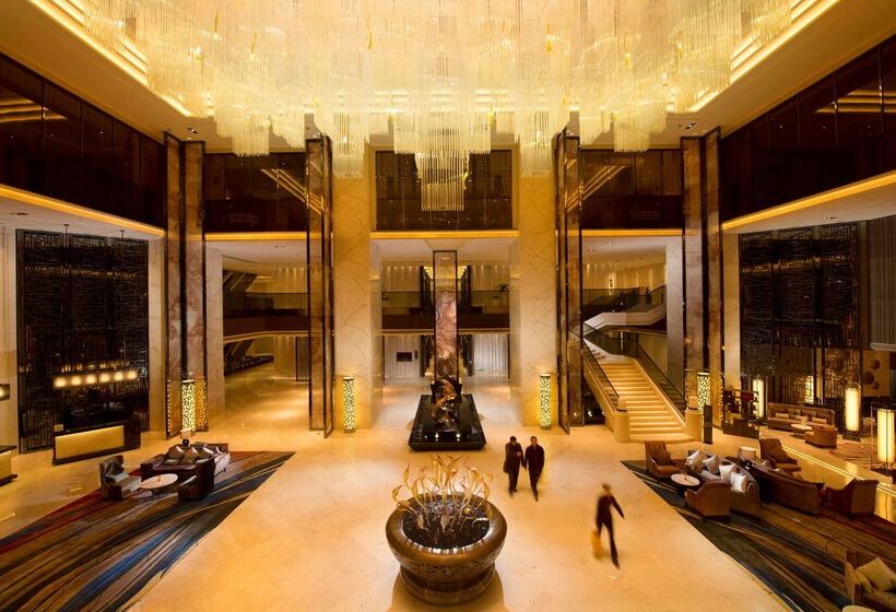 Отель Hilton Zhongshan Downtown