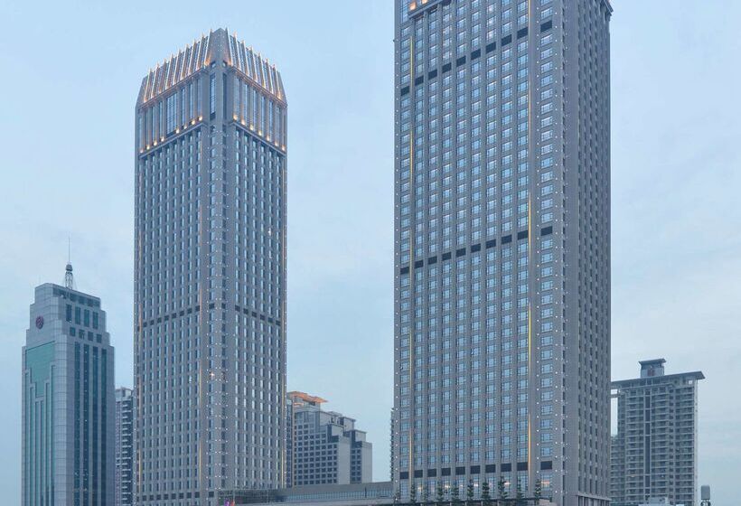 Отель Hilton Zhongshan Downtown