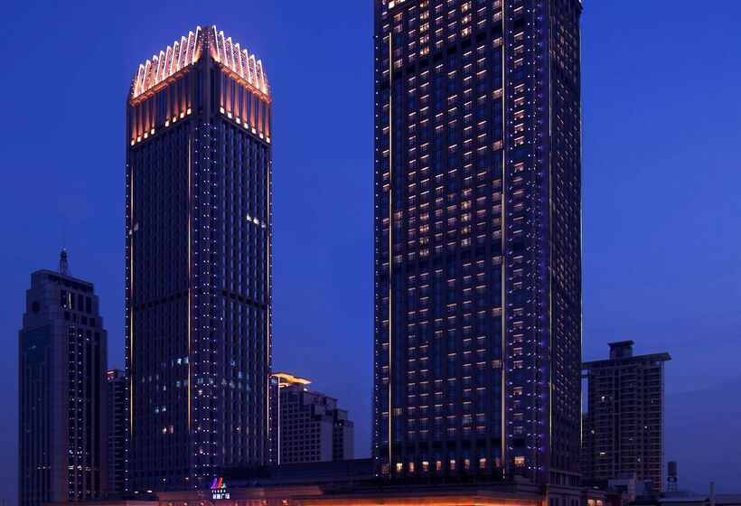 Отель Hilton Zhongshan Downtown