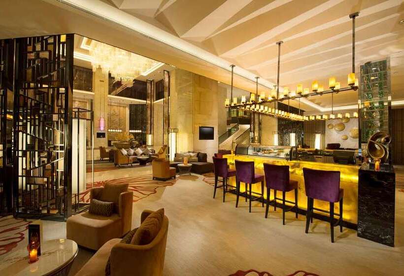 Отель Hilton Zhongshan Downtown