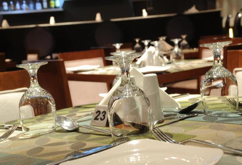 هتل Holiday Bahrain