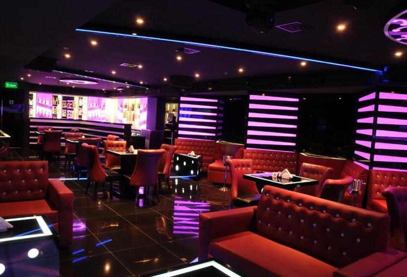 هتل Holiday Bahrain