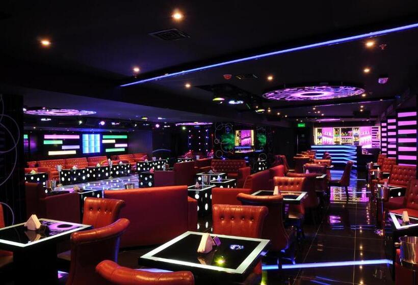 هتل Holiday Bahrain