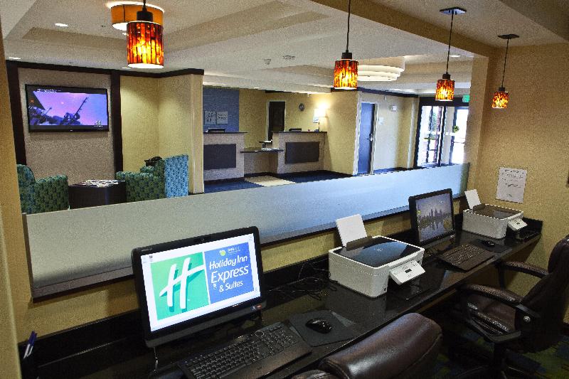 Holiday Inn Express Hotel & Suites Lansing Dimondale, An Ihg