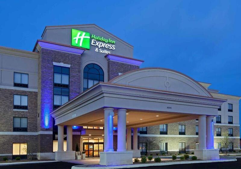 فندق Holiday Inn Express And Suites Columbus Edinburgh By Ihg
