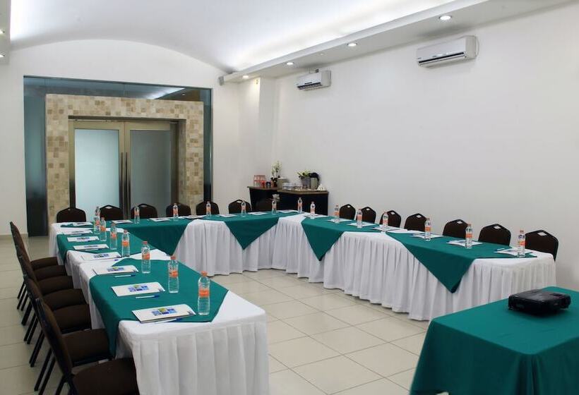 호텔 Holiday Inn Express Paraiso Dos Bocas By Ihg