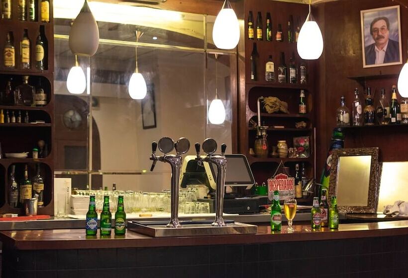 هتل Hôtel Suisse