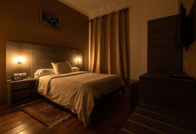 هتل Hôtel Suisse