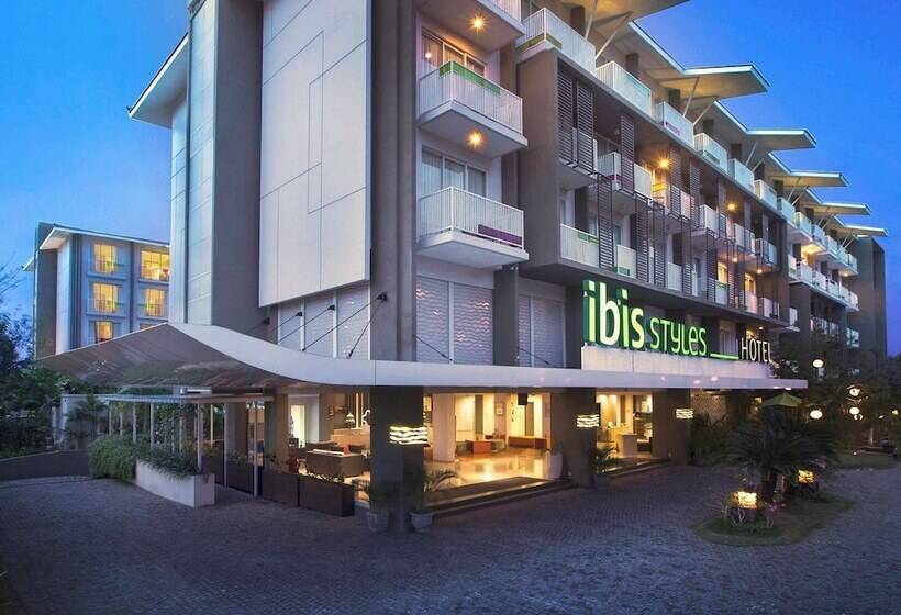 호텔 Ibis Styles Bali Benoa