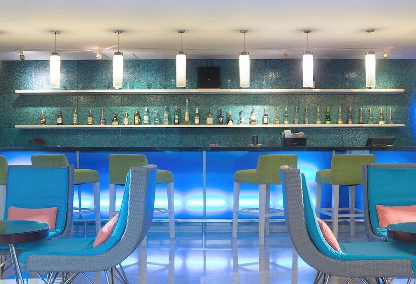 Отель Ibis Styles Bali Benoa