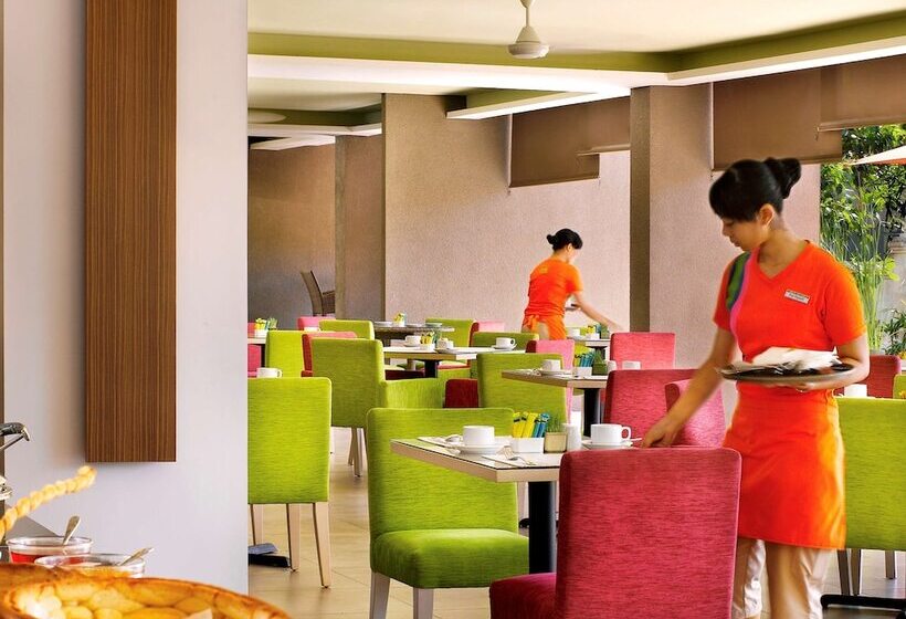 호텔 Ibis Styles Bali Benoa