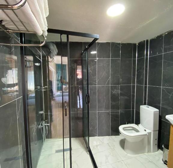 ホテル İsta Golden Palace