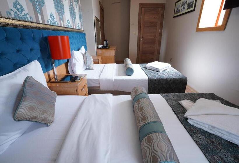 ホテル İsta Golden Palace