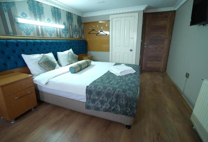 ホテル İsta Golden Palace