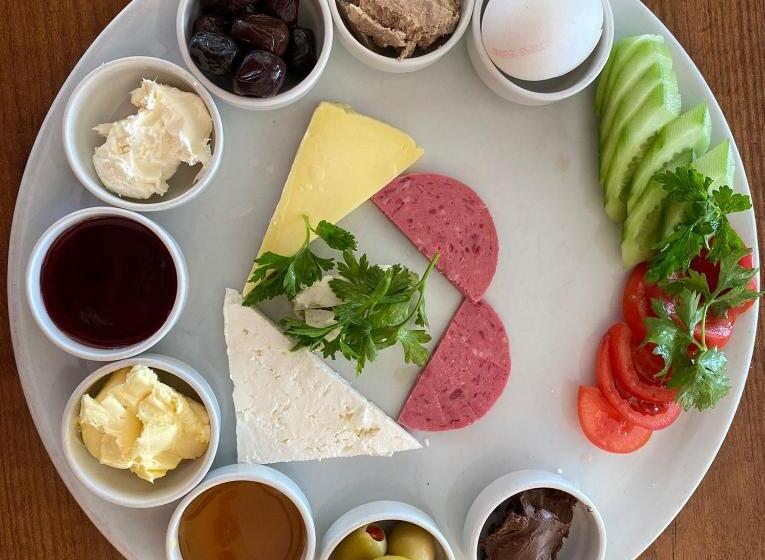 ホテル İsta Golden Palace