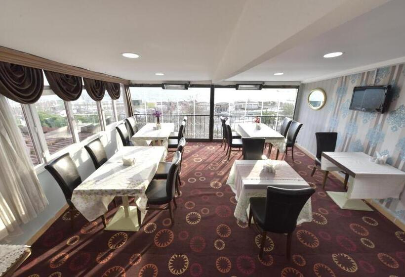 ホテル İsta Golden Palace