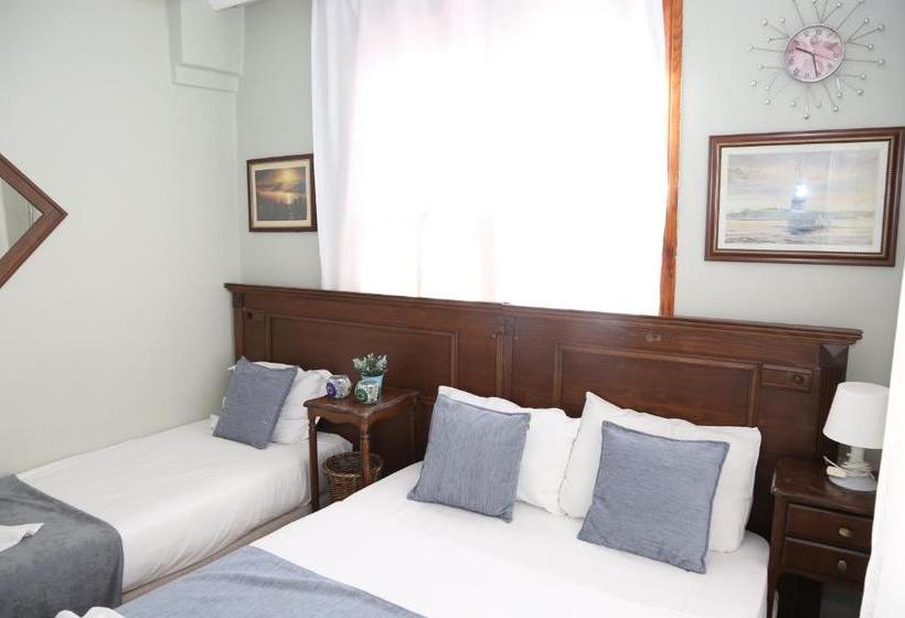 ホテル Dos Hermanos