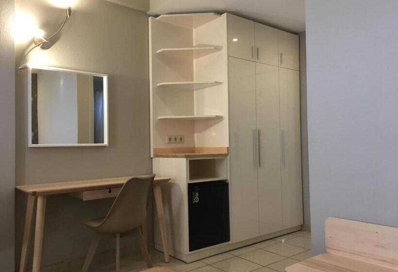 בית מלון כפרי Kalives Resort