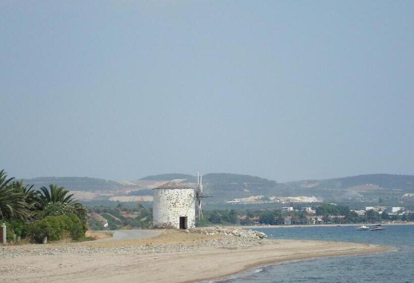 בית מלון כפרי Kalives Resort