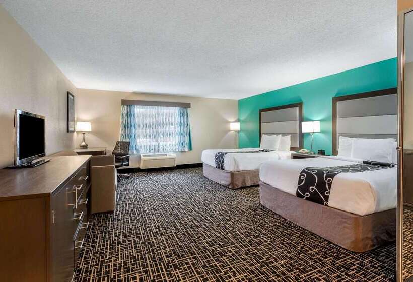 فندق La Quinta By Wyndham Batavia