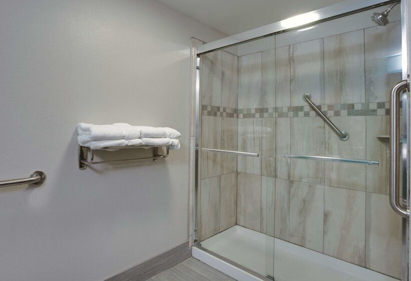 فندق La Quinta By Wyndham Batavia