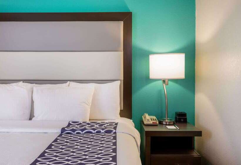 فندق La Quinta By Wyndham Batavia