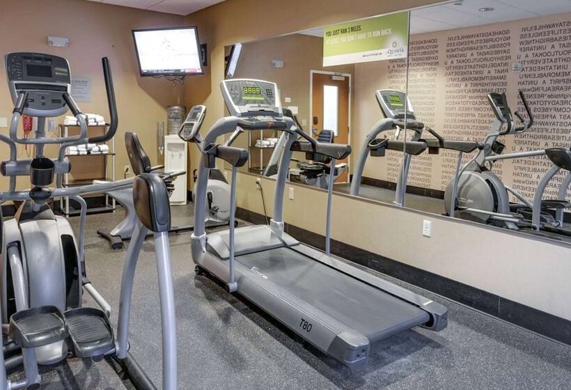 فندق La Quinta By Wyndham Edmond