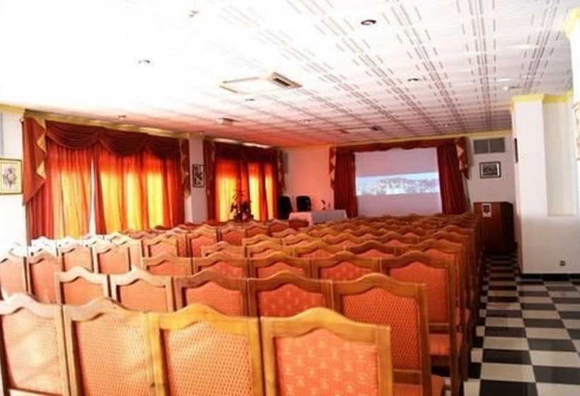 هتل Majestic Annaba