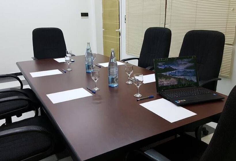 هتل Majestic Annaba