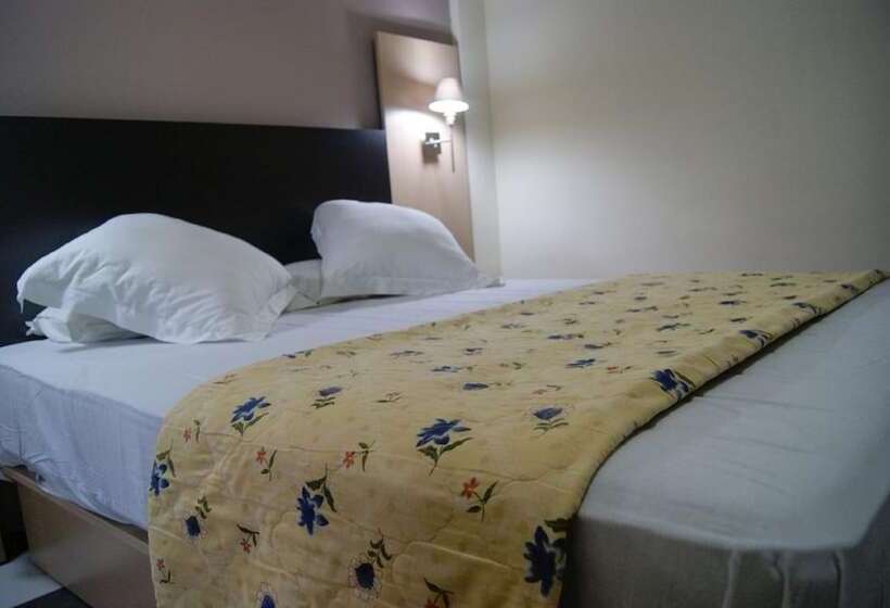 هتل Majestic Annaba