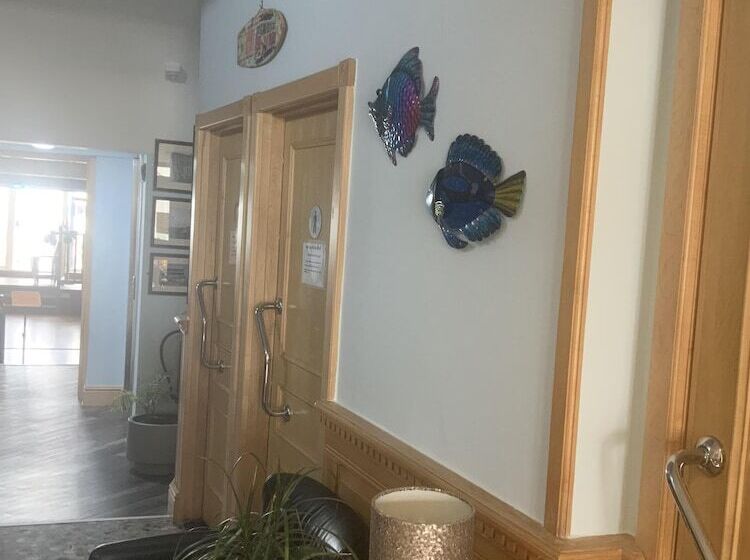 בית מלון כפרי Marina Metro