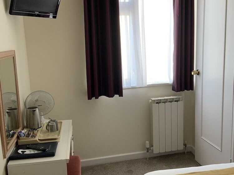 בית מלון כפרי Marina Metro