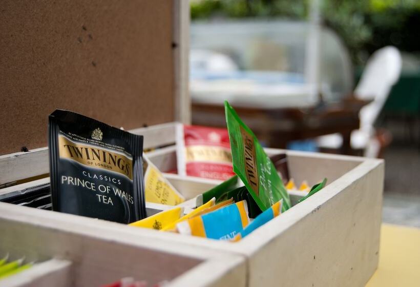 ホテル Mediterraneo