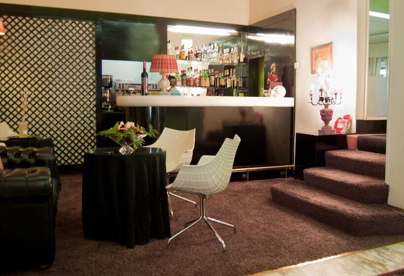 ホテル Mediterraneo