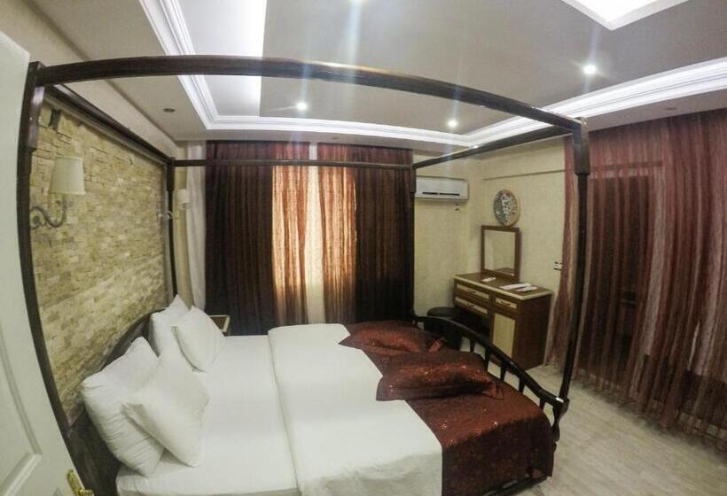 هتل Melrose House